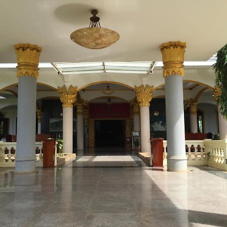 Champasak Palace Hotel Pakse Esterno foto