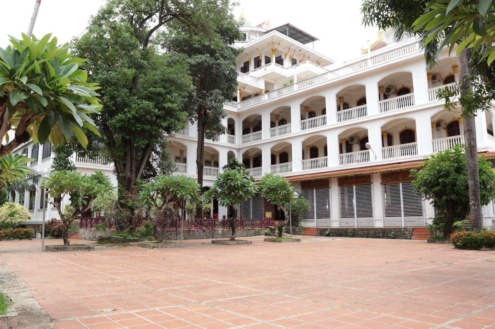 Champasak Palace Hotel Pakse Esterno foto