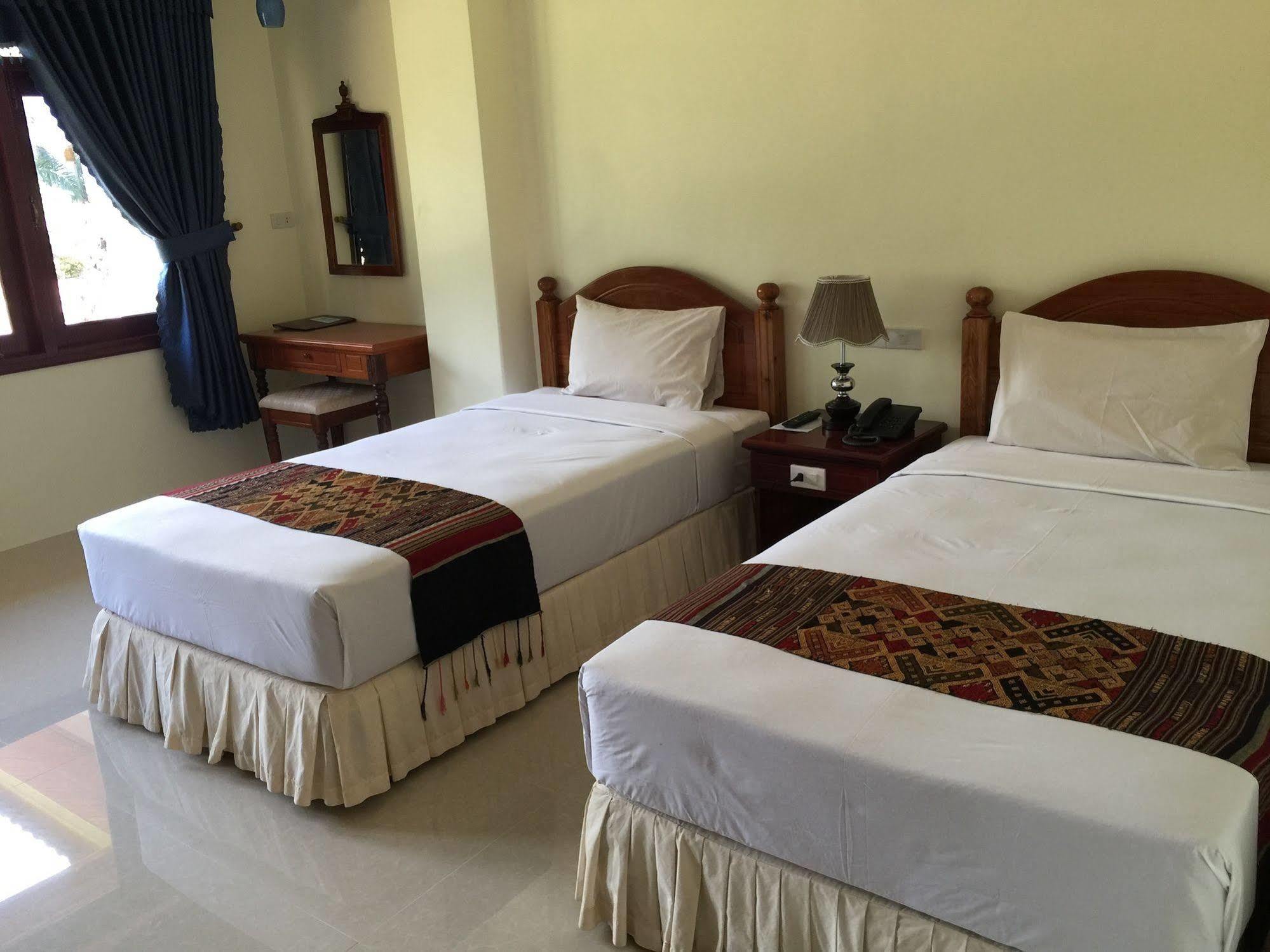 Champasak Palace Hotel Pakse Esterno foto