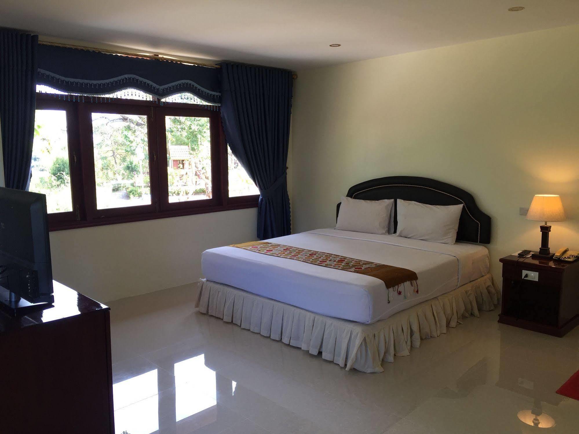 Champasak Palace Hotel Pakse Esterno foto