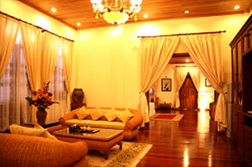 Champasak Palace Hotel Pakse Esterno foto