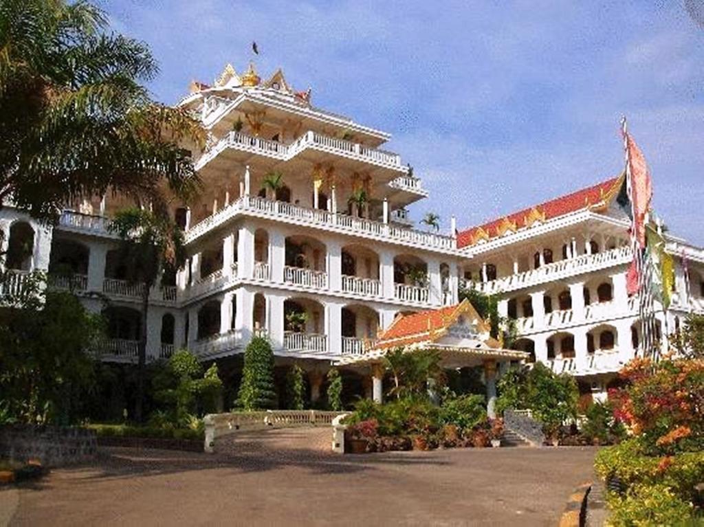 Champasak Palace Hotel Pakse Esterno foto